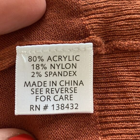 Modcloth Rust Orange 3/4 Sleeve Knit Button Shoulder Sweater Size Medium - Picture 9 of 10